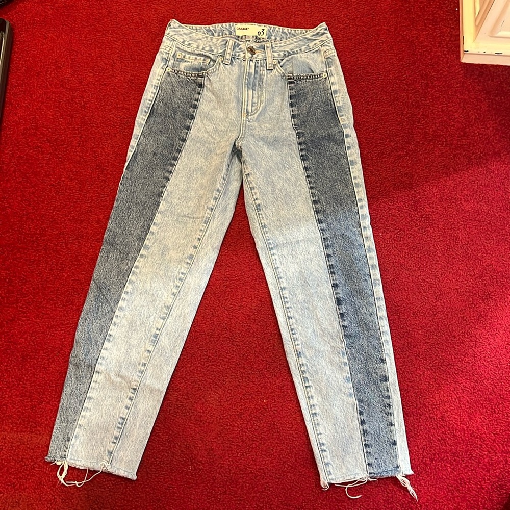 Garage Two-Toned Denim Mom Jeans. Size 3